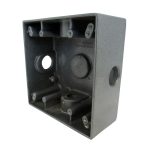 CAJA 2400 CUADRADA 1/2" 4 HUECOS  4" X 4"