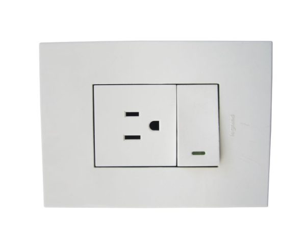 ARTEOR-BLANCO MODULO TOMA S/LLA 2P+T OCUPA 2 ESP.SOPOR.CUAD.